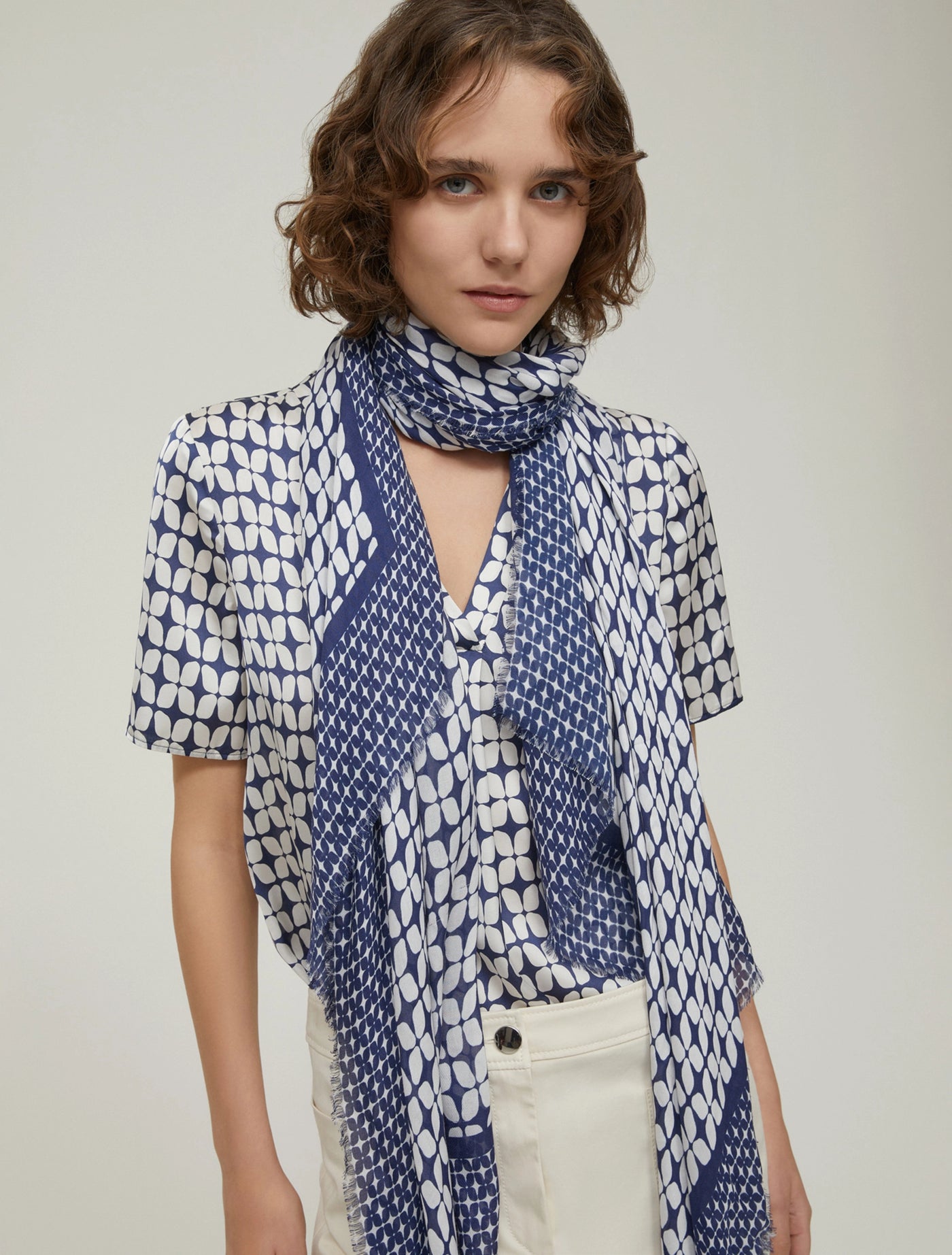 PennyBlack Printed Modal Stole | Navy