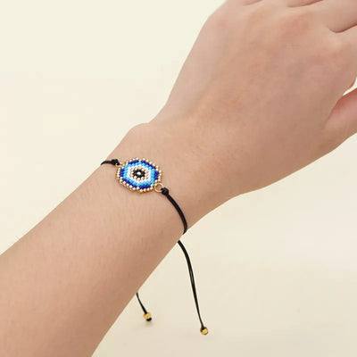 Never Needy Casual String Stretch Adjustable Bracelet | Red