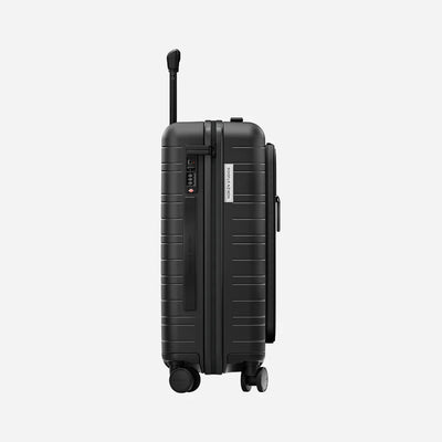 Horizn Studios M5 Cabin Luggage (37L) | Black